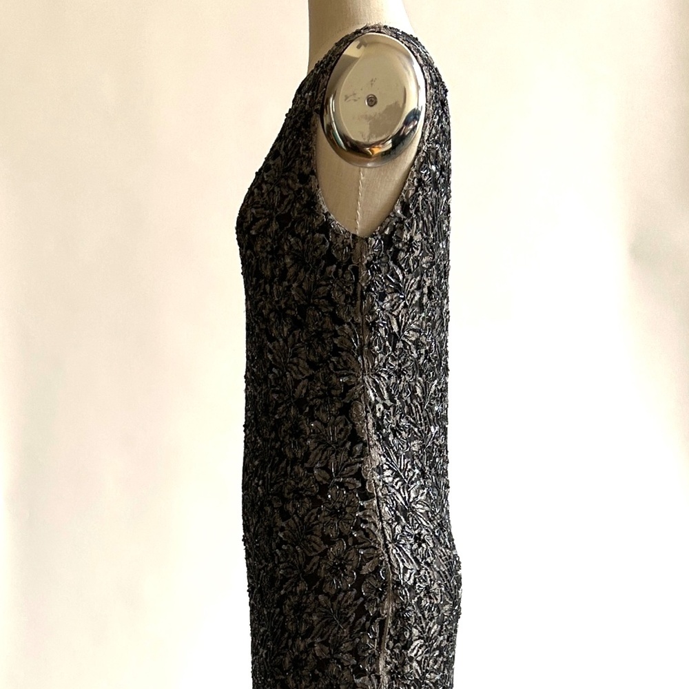 1990s Alexander McQueen Grey and Black Beaded Lace Midi Dress - Picture 4 of 10